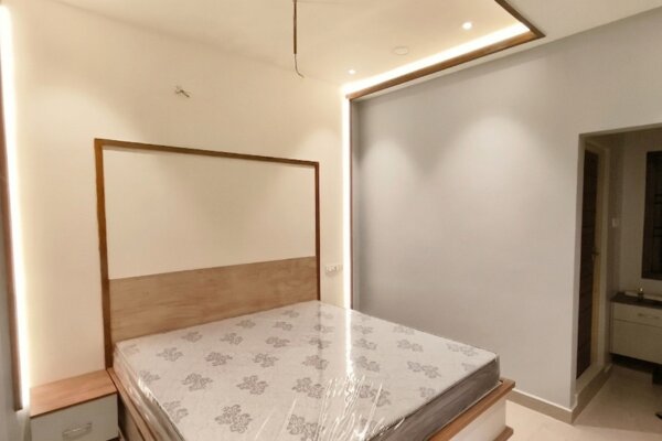 Stylish interior wall color combination for contemporary home design