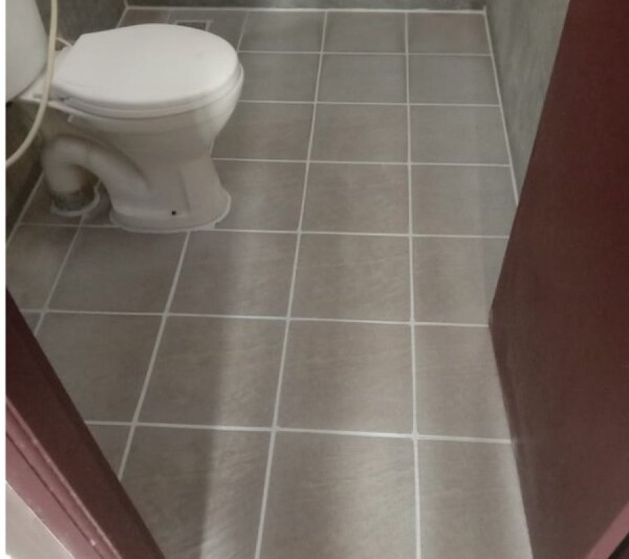 High-gloss epoxy floor coating for contemporary interior space